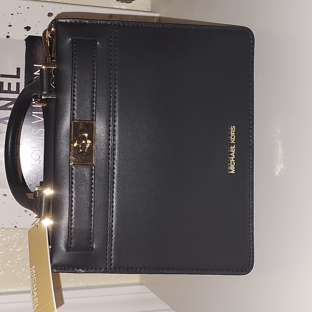 NWT Michael Kors Tatiana medium messenger vegan faux leather crossbody b…